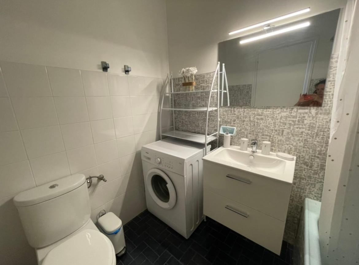 studio 2 pers , 40m2 en bord de mer avec vue mer Menton Extérieur photo