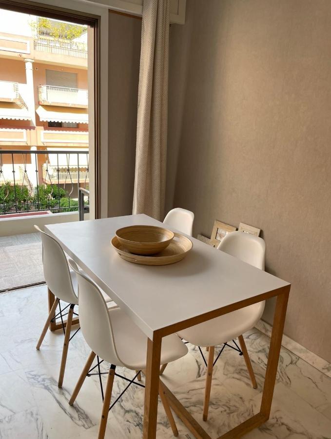 studio 2 pers , 40m2 en bord de mer avec vue mer Menton Extérieur photo