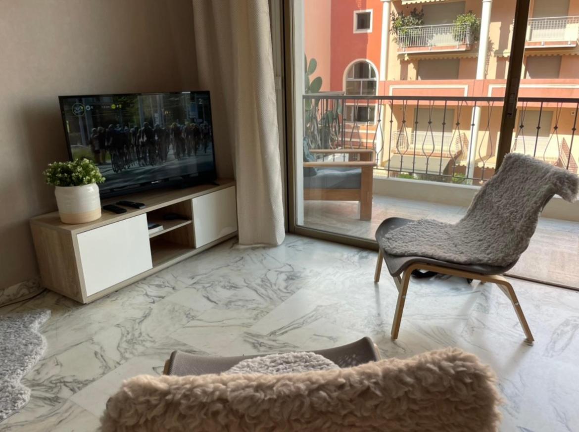 studio 2 pers , 40m2 en bord de mer avec vue mer Menton Extérieur photo