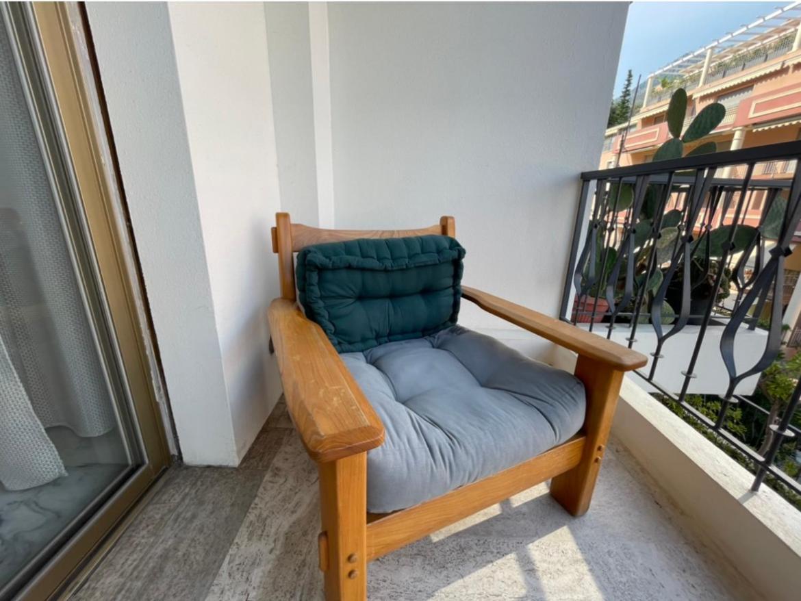 studio 2 pers , 40m2 en bord de mer avec vue mer Menton Extérieur photo